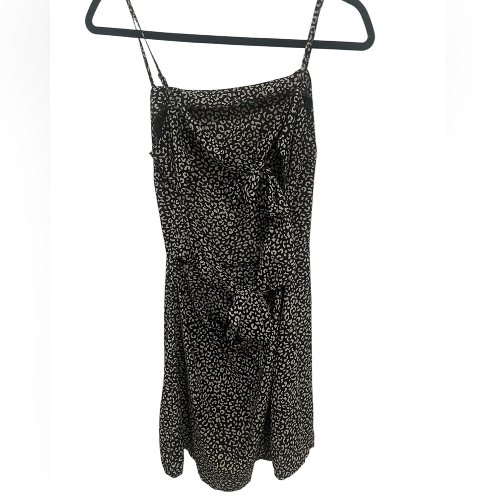 Missguided Patterned Dress - Picture 3 of 5